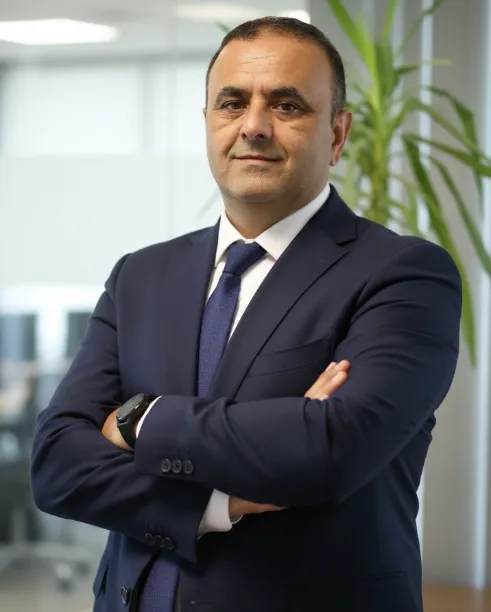 Hayati Kaya / Responsable marketing